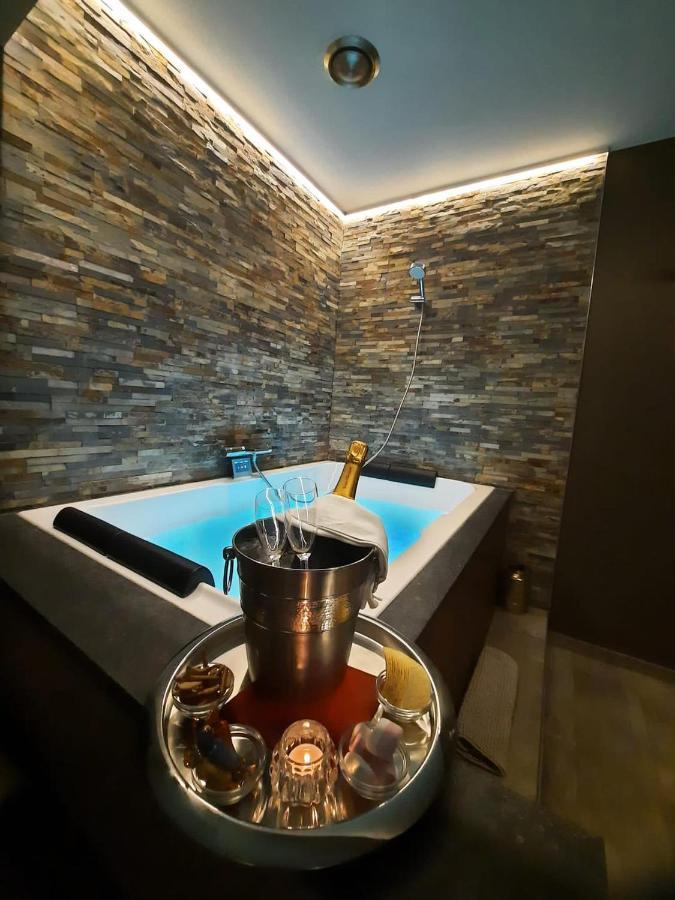 Nuits Blanches Hotel Liege Bagian luar foto