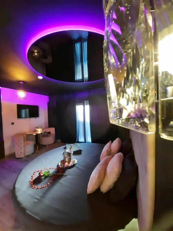 Nuits Blanches Hotel Liege Bagian luar foto